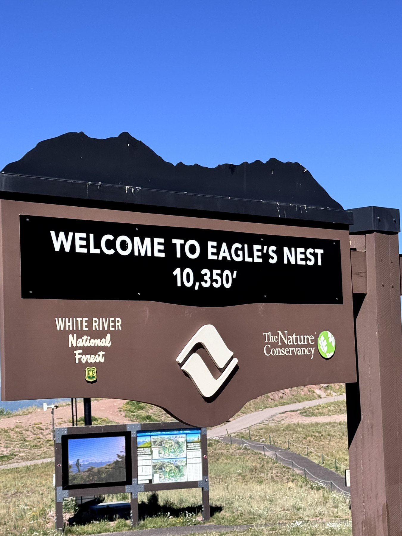 Welcome to Eagle's Nest sign, 10,350 feet