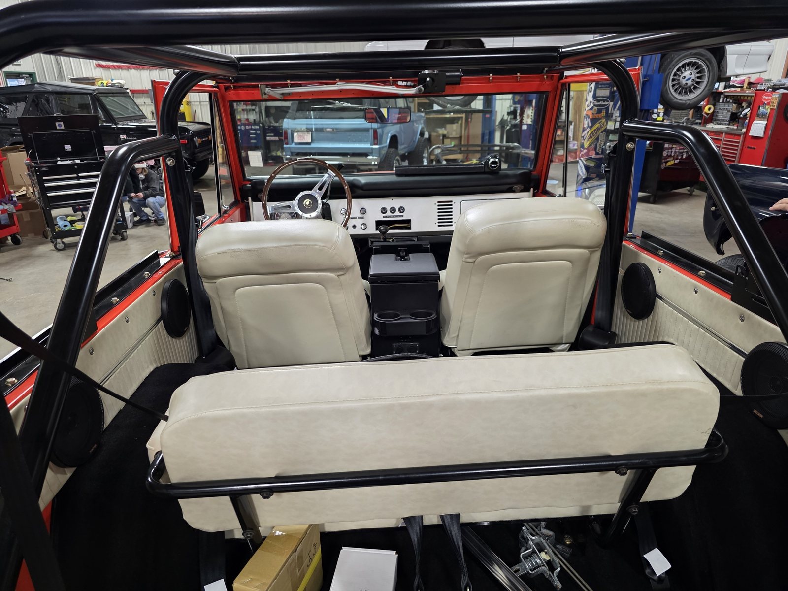 Bronco rear bench seat and roll cage